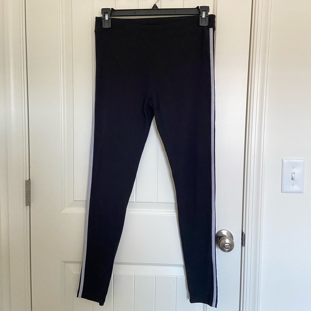 NWOT Live Love Dream women’s black white stripe‎ leggings large